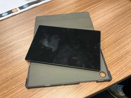 Samsung SM X205 128 GB Tablet