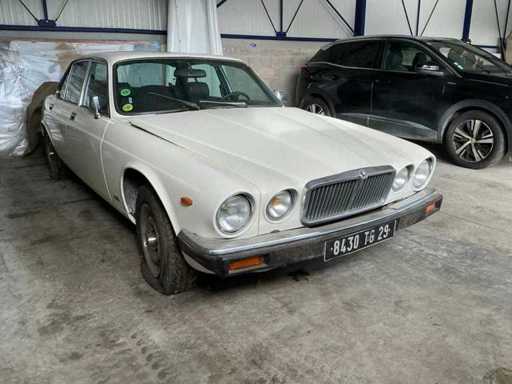Jaguar - 42XJ6 - Classic Car