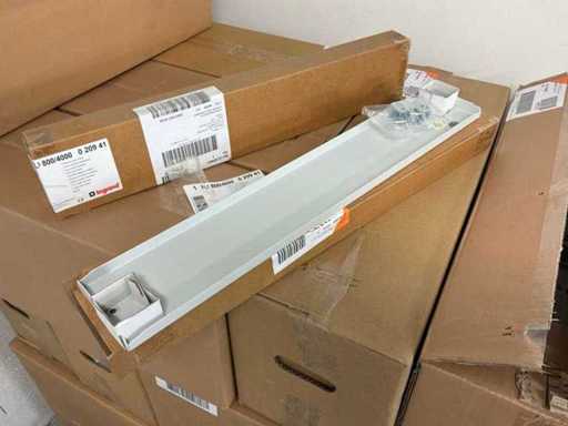 LEGRAND XL3 800/4000 0 209 41 Volledig metalen borstbeschermers, nieuwe staat - nooit gebruikt (2x)