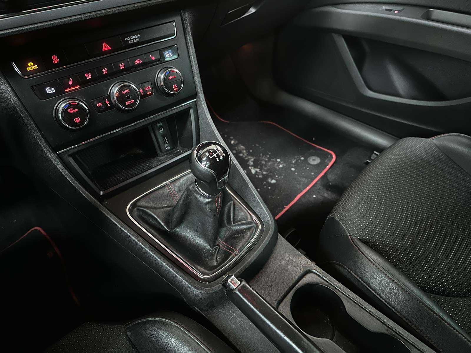 SEAT Leon 1.4 EcoTSI FR Connect 150pk 2016, G-727-KT