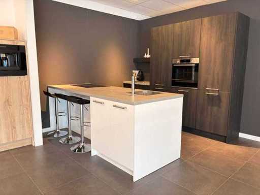 MadeByDas - Showroomkeuken met Bosch apparatuur
