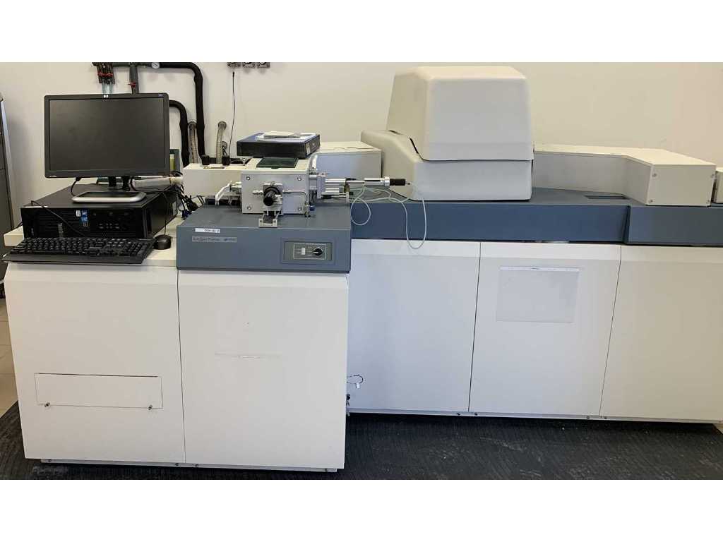 Micromass UK - AutoSpec Premier - Massaspectrometer