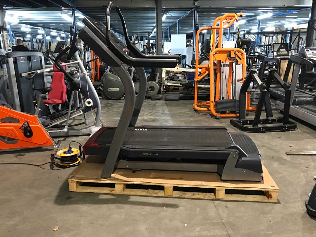 Free Motion i11.9 incline trainer Treadmill Troostwijk Auctions