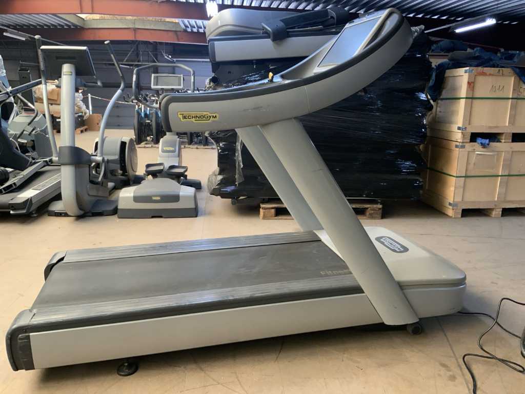 technogym excite+ run now visioweb Treadmill