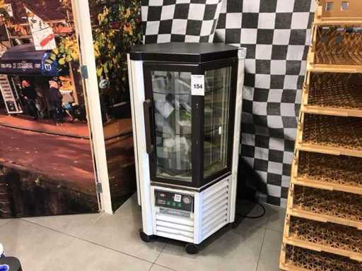 Eisberg-Mobilgebak-Vitrine