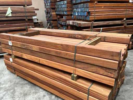 Hardhouten paal Okan (37x)