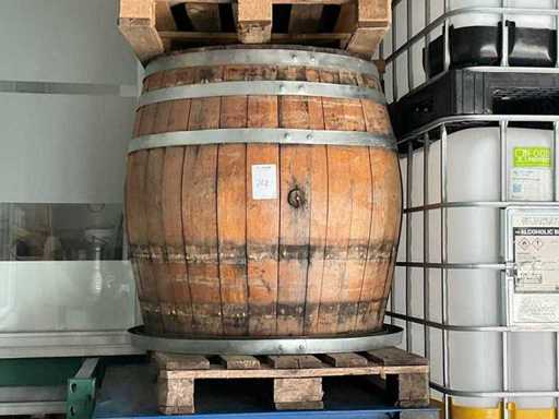 Oak barrel 500 liters