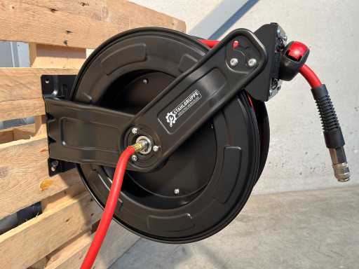 Stahlgruppe 20 meter Luchtslanghaspel