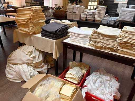 Lenjerie de masă și draperii pentru petreceri