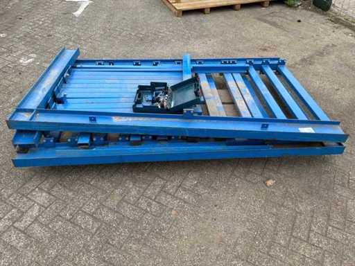 Plaatmateriaalstelling met uittrekcassette