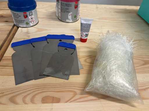 Kit di riparazione e sigillatura (Auto K & Liqui Moly)