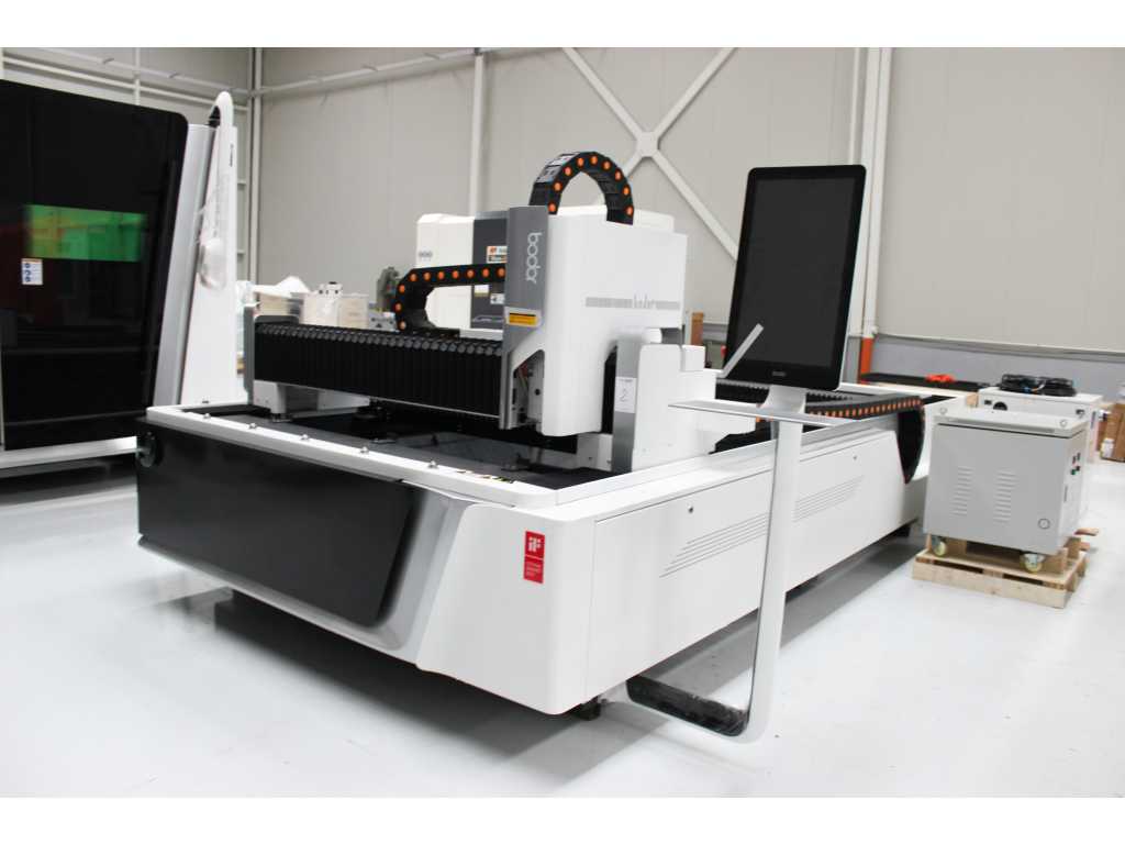 Bodor - A3-00-GB - Machine de découpe laser à fibre - 2022