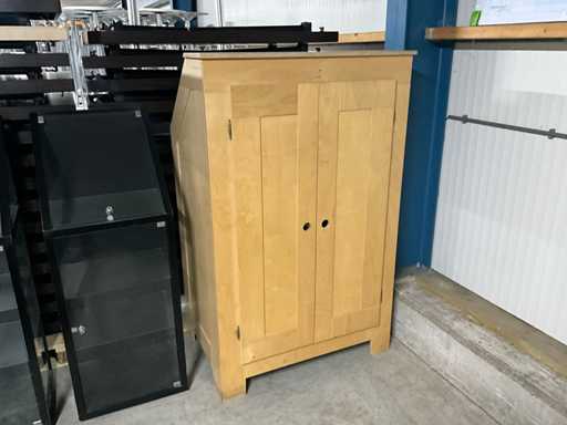 Garderobă pentru acoperiș înclinat