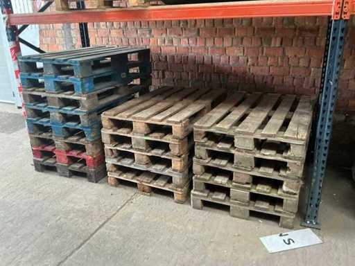 EURO pallet (25x) with collar (50x)