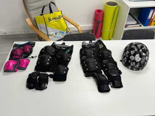 Various brands - Various protection sets + helmet (inline skating/inline skates)