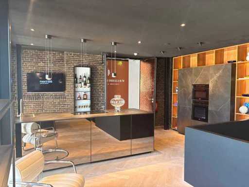 Combinație a loturilor 1 până la 6 (NEXT125 bucătărie showroom cu electrocasnice Miele)