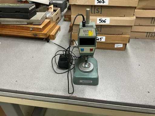 MITUTOYO digitaler Komparator auf Unterstützung