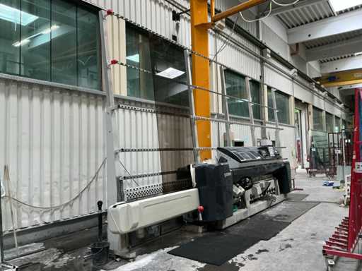 2013 Glaston HIYON V10 Glassäumanlage inklusive Schwenktisch