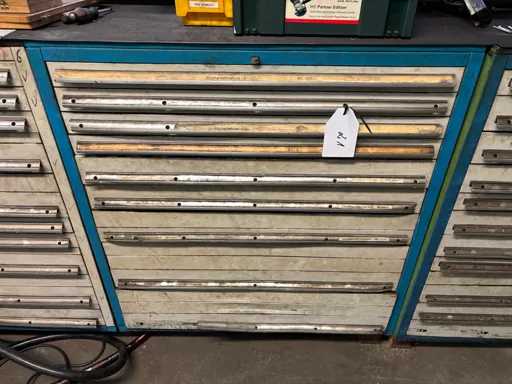   Werkstattschubladenschrank mit Inhalt