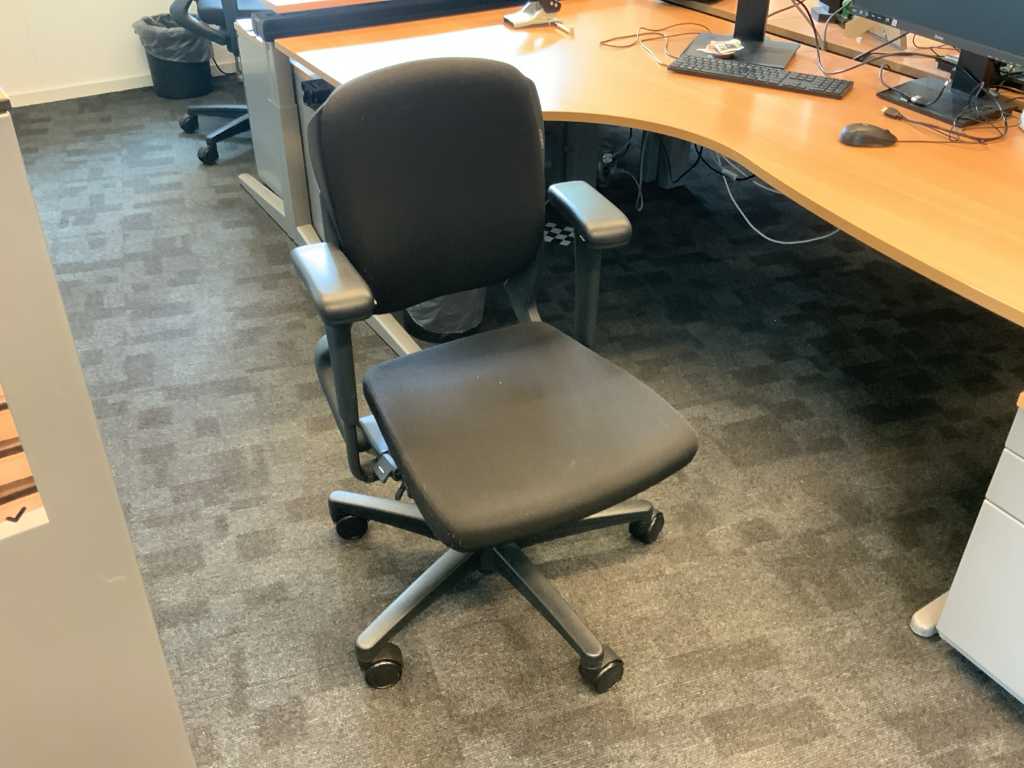 Krzesło biurowe Ahrend
