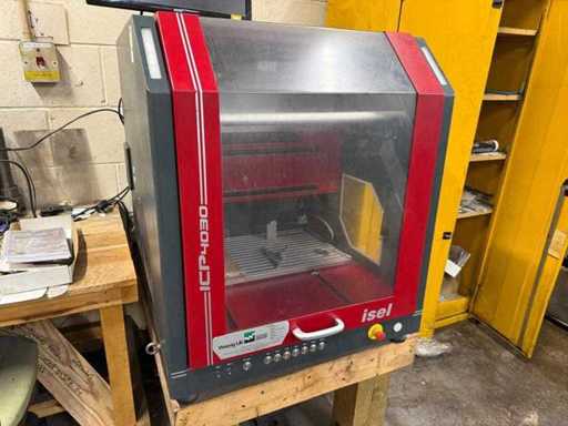 Isel - ICP 4030 - Fraiseuse universelle