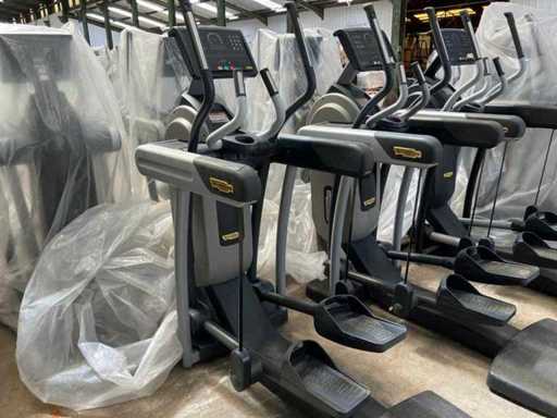 TECHNOGYM - Excite Vario 1000 SP LED - Elliptical cross trainer