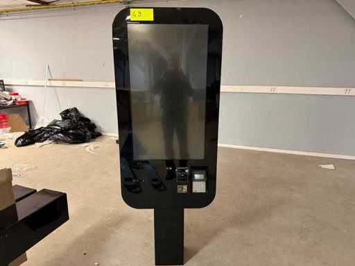 Groot formaat kiosk gebouwd voor een grote fastfoodgroep