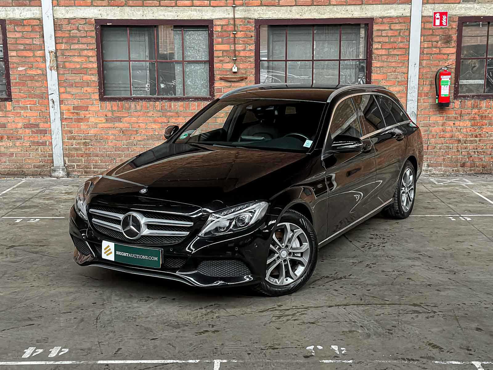 Mercedes-Benz C350e Estate 2.0 Hybrid 211pk 2015 (Origineel-NL) C-Klasse, HB-978-S