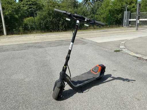 Segway P65 Ninebot KickScooter