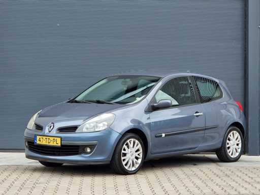 Renault - 2006 - Clio - 1.4-16V Dynam.Luxe - 47-TD-PL