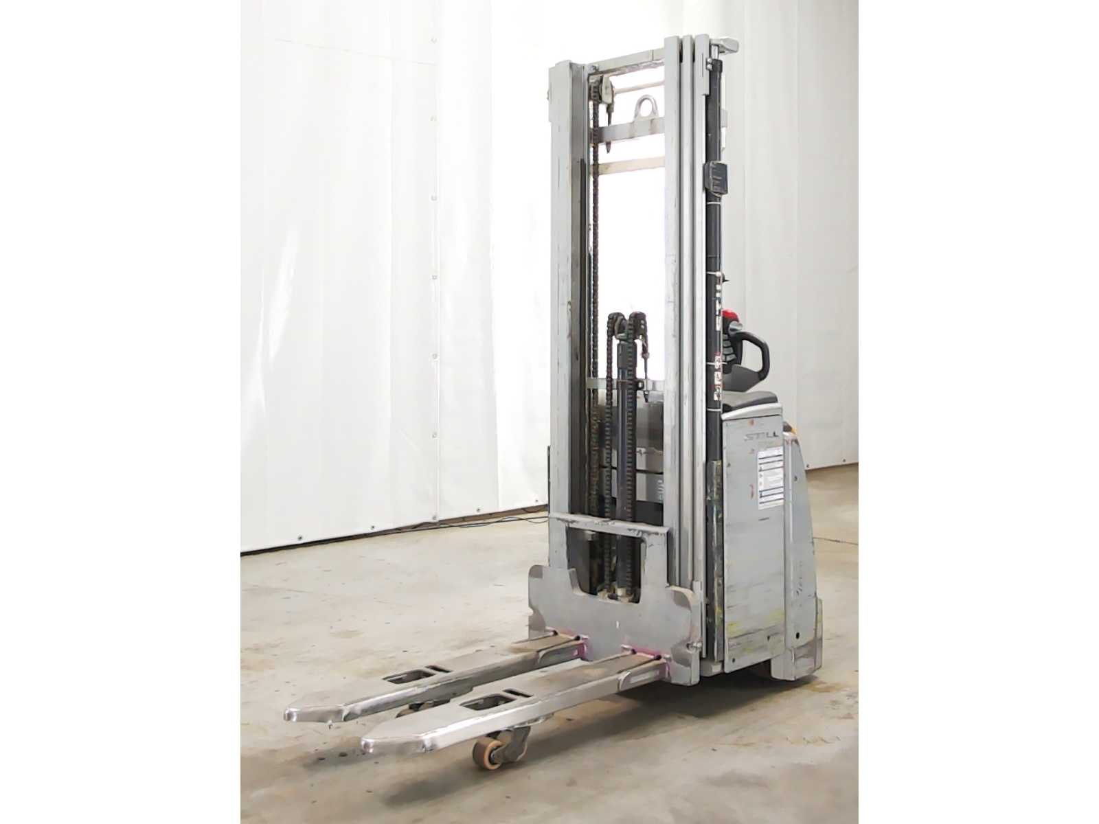 STILL EXV16I Stacker