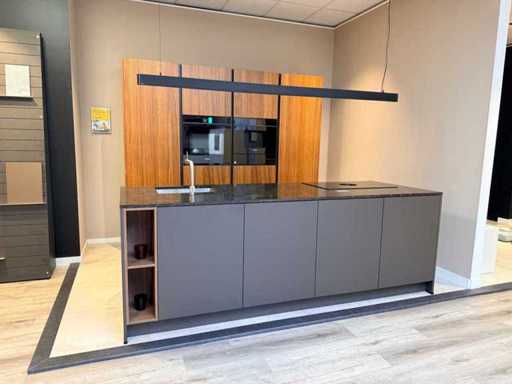 Termination of Qoqon Kitchens Nijmegen