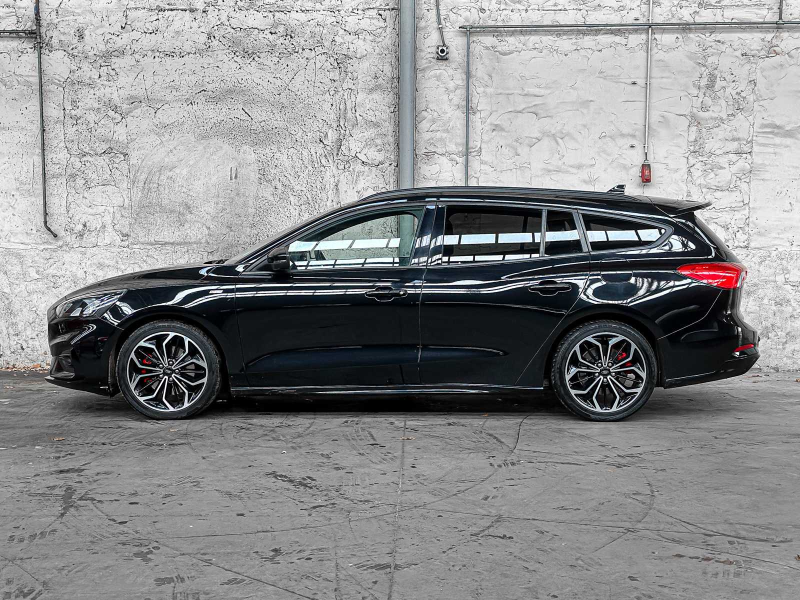 Ford Focus Wagon 1.0 EBH ST L. XBns 135HP 2021, K-337-PN