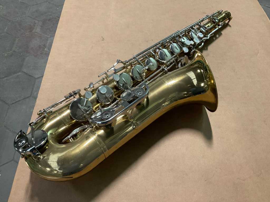 Buescher aristocrat deals 200 tenor saxophone