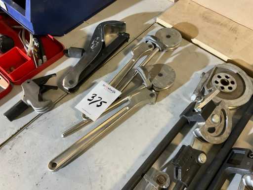 Virax Pipe and tube bender