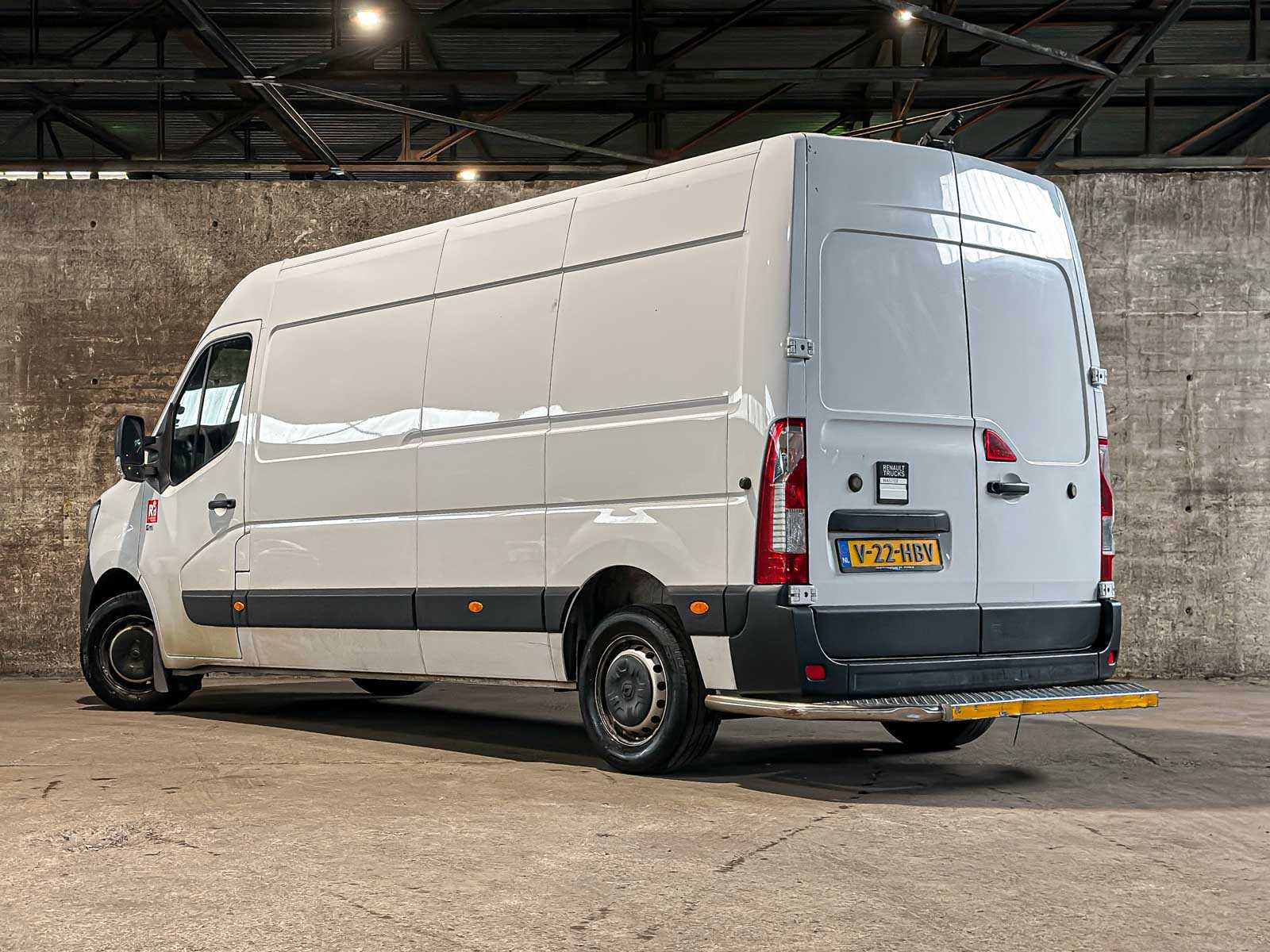 Renault Master T35 2.3dCi L3H2 W.E. 135pk 2024 (Origineel-NL + 1e eigenaar), V-22-HBV