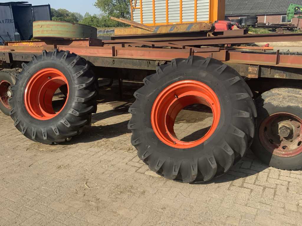Tractor tire Starmaxx TR-60 16.9-28 (2x)