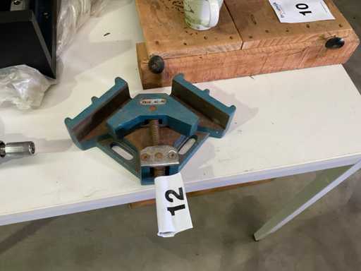 Clem? unghiular? TTMC AC 60