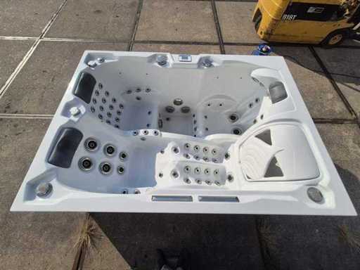 Infinitas spa MB300 pro dla 3 osób Jacuzzi i zewnętrzne spa