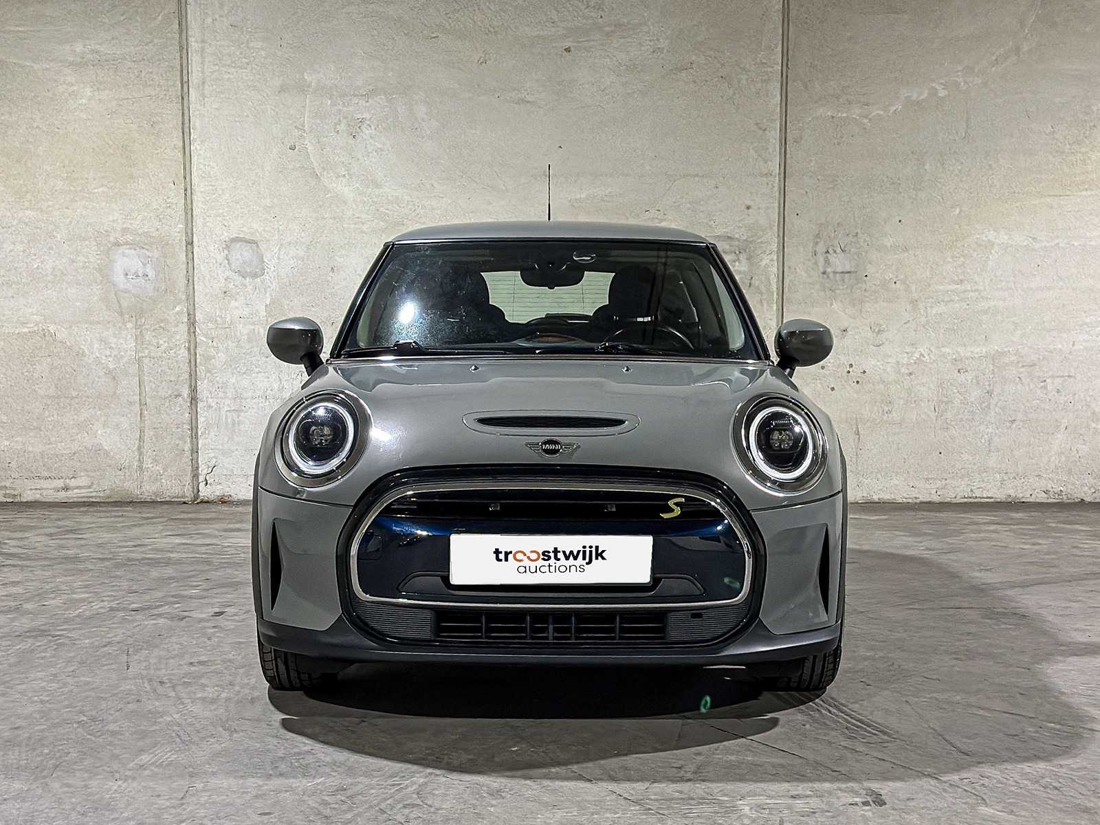 MINI Cooper Electric Essential 33 kWh 184pk 2021 F56 (Origineel-NL), L-232-DH