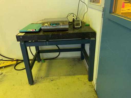 Kettler PM34 Deltarange Precision Scale with Granite Laboratory Table