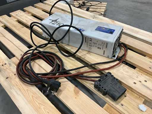 Exide 2100SP Acculader