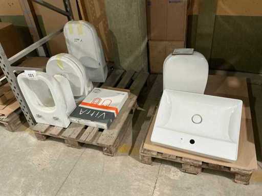 Hangtoilet (4x) + wastafel