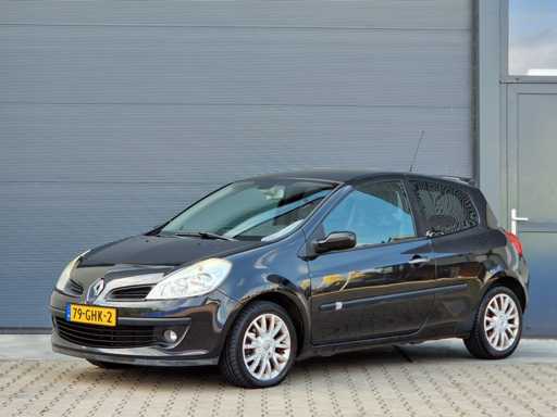 Renault - 2008 - Clio - 1.6-16V Dynamique S - 79-GHK-2