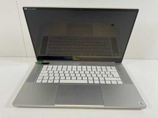 Razer (RZ09-033) Blade 15 Studio Edition, Core(TM) i7 10th Gen, 32 GB RAM, 1 TB NVMe, NVIDIA Quadro RTX 5000 Mobile 16 GB Laptop