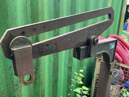 1989 Knowledge Pallet Hook