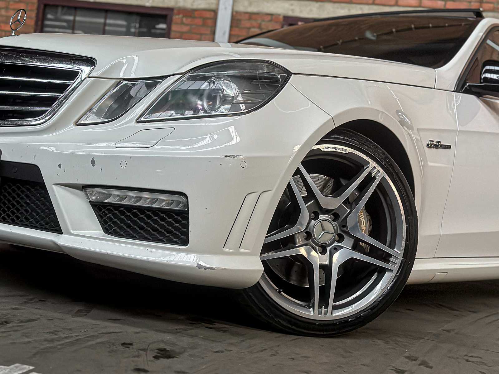 Mercedes-Benz E63 AMG 6.3 V8 -CARBON- 525pk 2010 (Origineel-NL) E-Klasse, 47-LKB-6