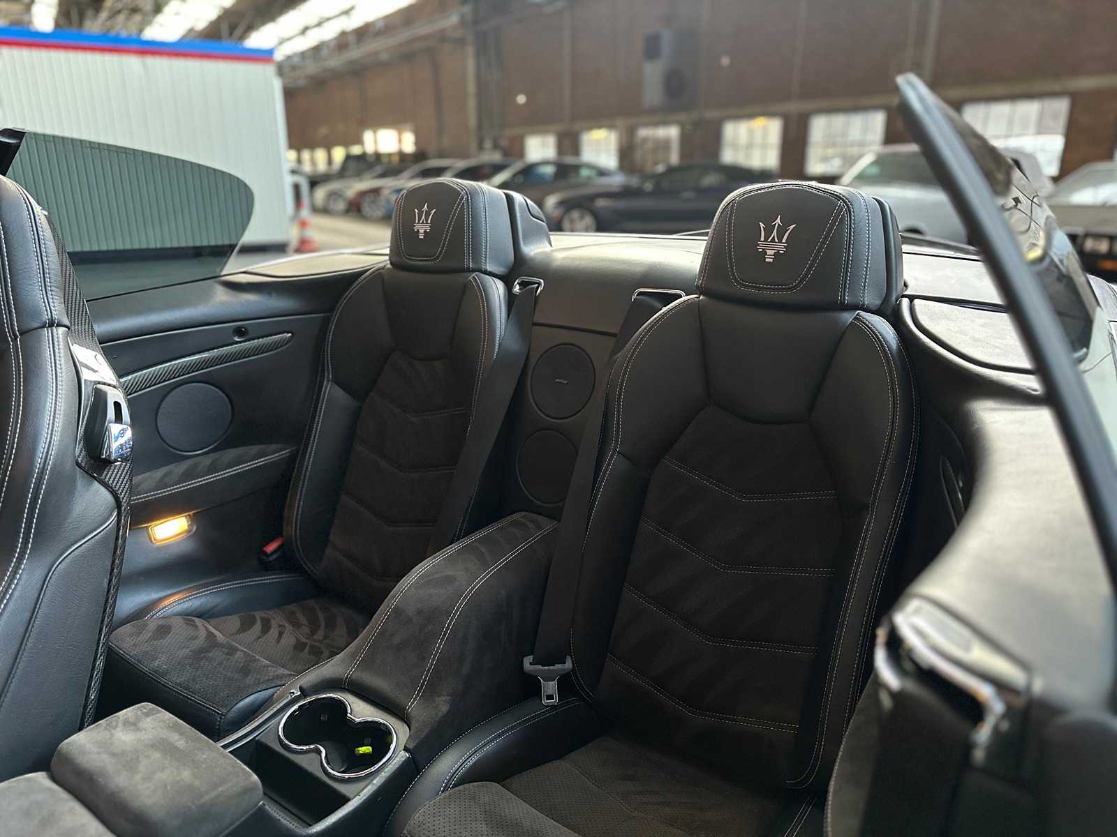 Maserati MC Stradale Gran Cabrio 4.7 V8 -MC Sportline- 460pk 2015 GranTurismo