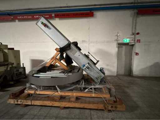 Involucro per pallet Goldpack con nastro trasportatore a rulli azionati