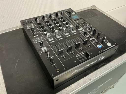 Pioneer DJM 900 NXS2 DJ Mixer